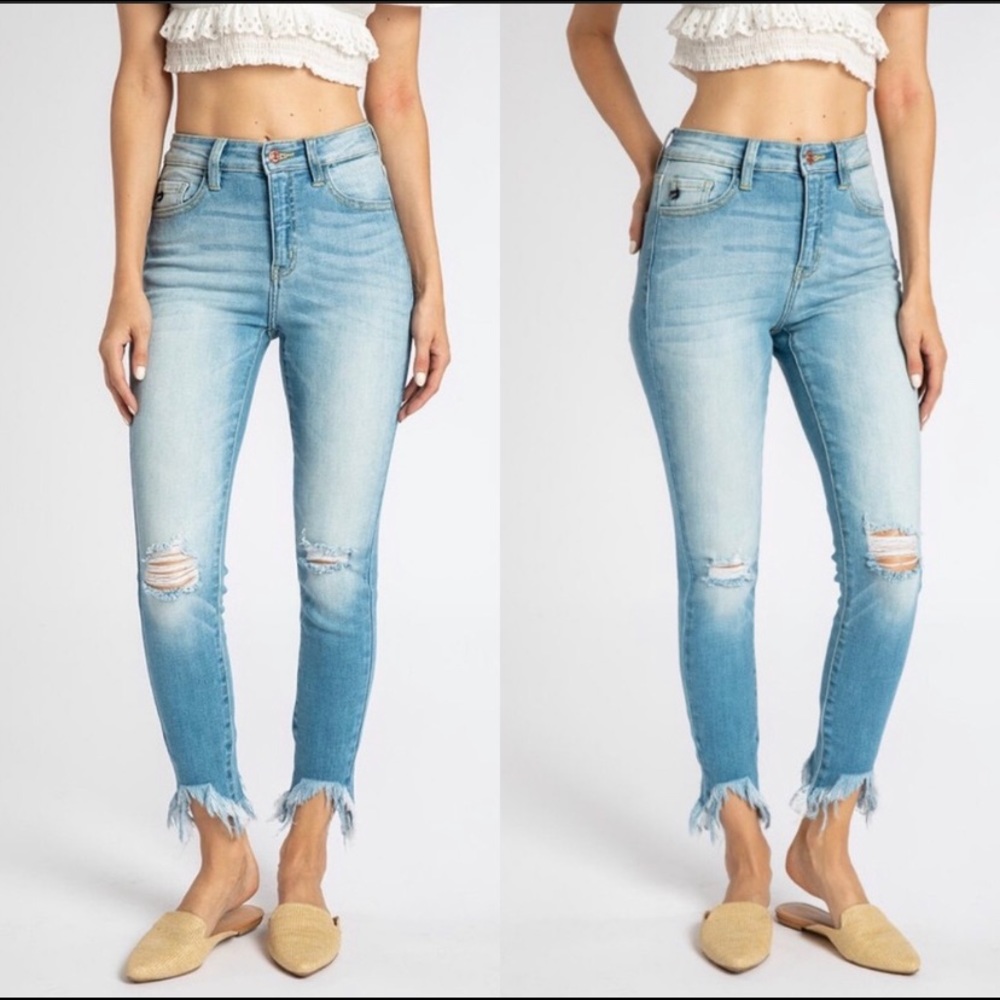 KanCan Distressed Skinny Jeans.